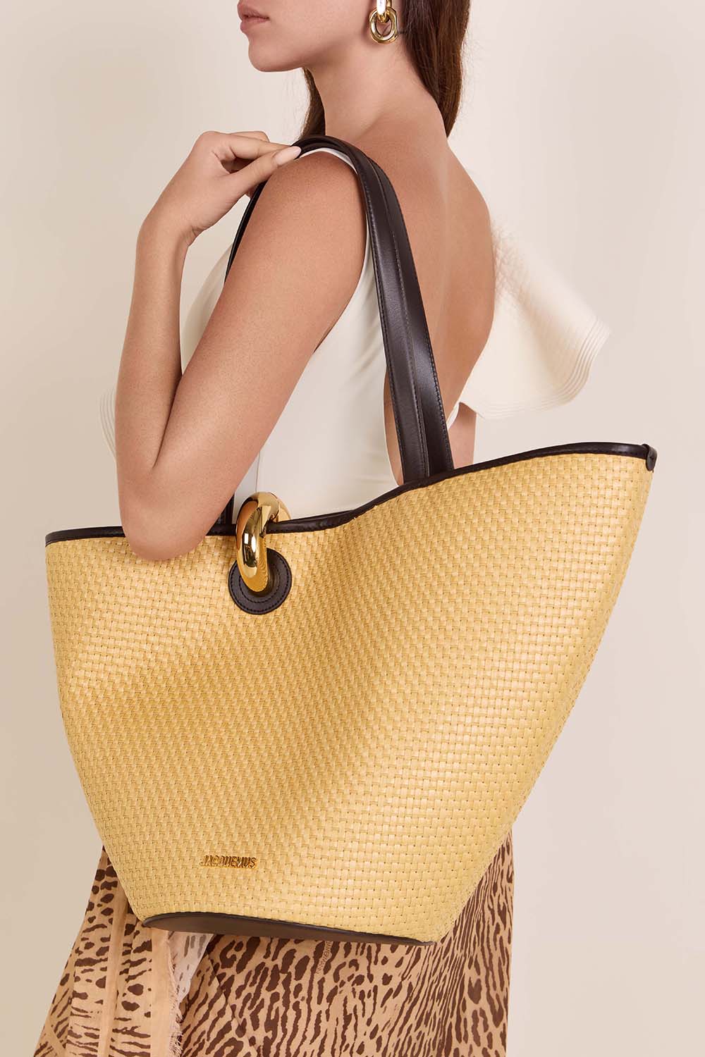 תמונת כל הלוק של תיק באקט לה במבולה